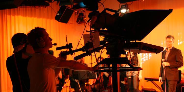 Behind the scenes on undergraduate Digital Film Technology course 