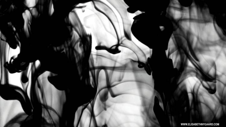 black-and-white-smoke-texture-image-for-poster-image
