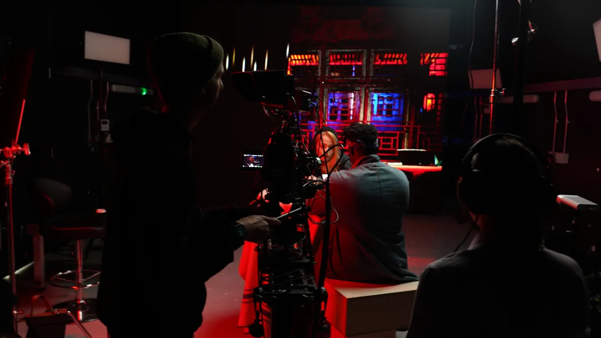 Behind the scenes from the AI film trailer Elliot Foreman filmed.