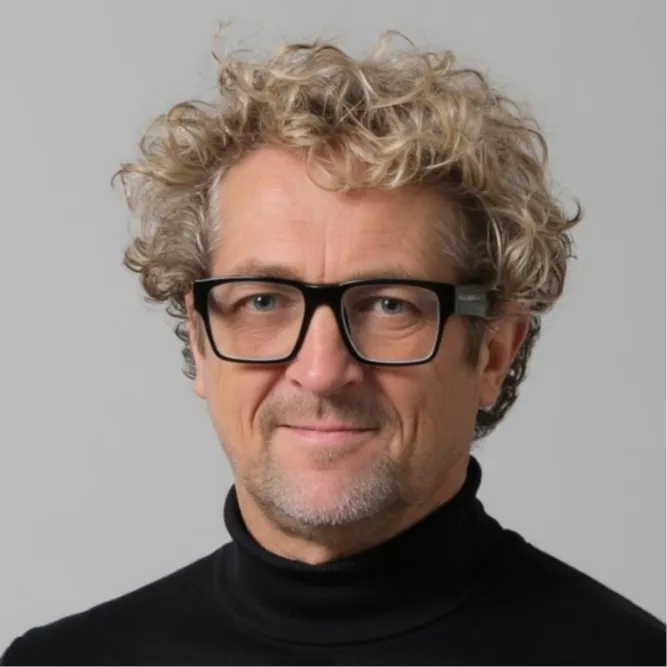 A Ravensbourne alumni