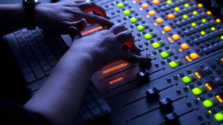 BA (Hons) Music and Sound Design Ravensbourne University London