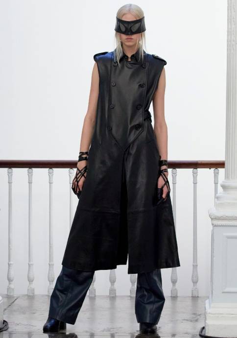 London Fashion Week collection from student Dimitar Chochev