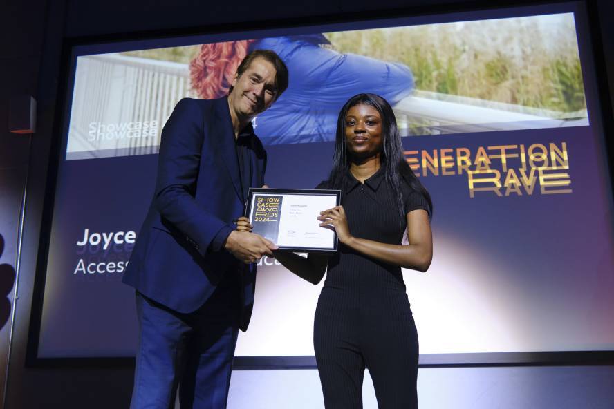 Joyce Jouame receives award