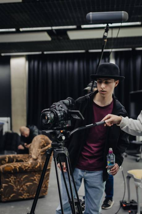 Ravensbourne film students on set