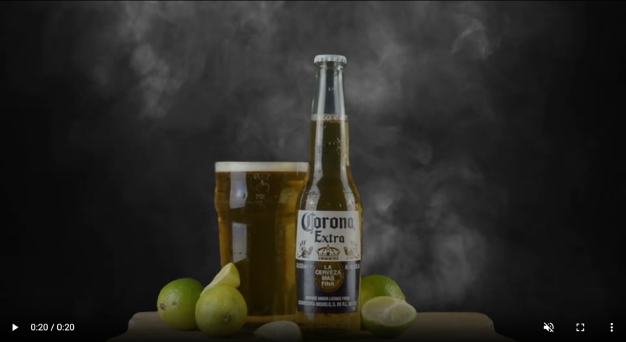 Corona short - Mia Smith