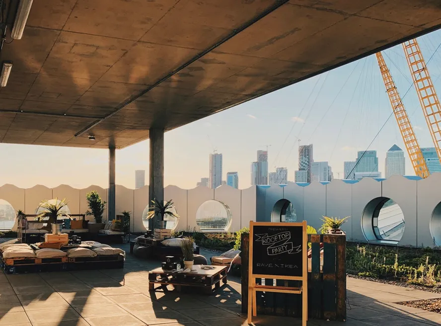 Rooftop terrace R1