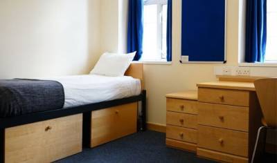 Bedroom at Claredale house