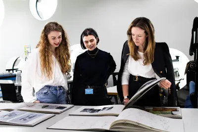 Clare Waight Keller visits the Ravensbourne Degree Show