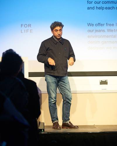 Hans Ates of Blackhorse lane ateliers speaks at Kingpins transformers-ed