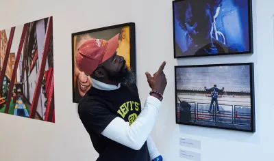 Koffi with photography