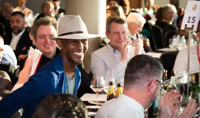 Zekarayas receives his award