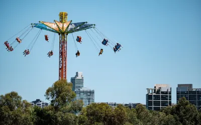 Australian Open Fairground Ride - Joe Skelly