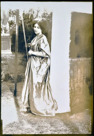 Kika Markham as Janey Morris