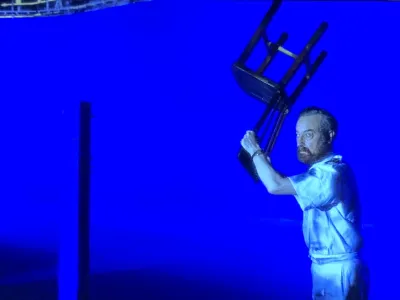 Jane blue screen element 2