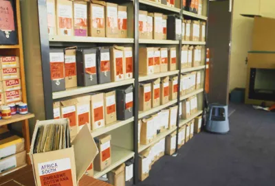 The news map library 2 (1985)