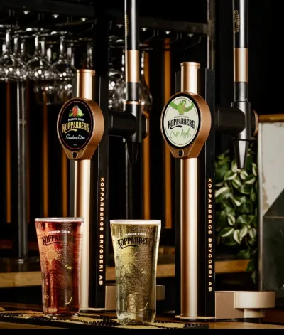 Two glasses and an alcoholic tap pourer