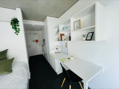 iQ Bedroom